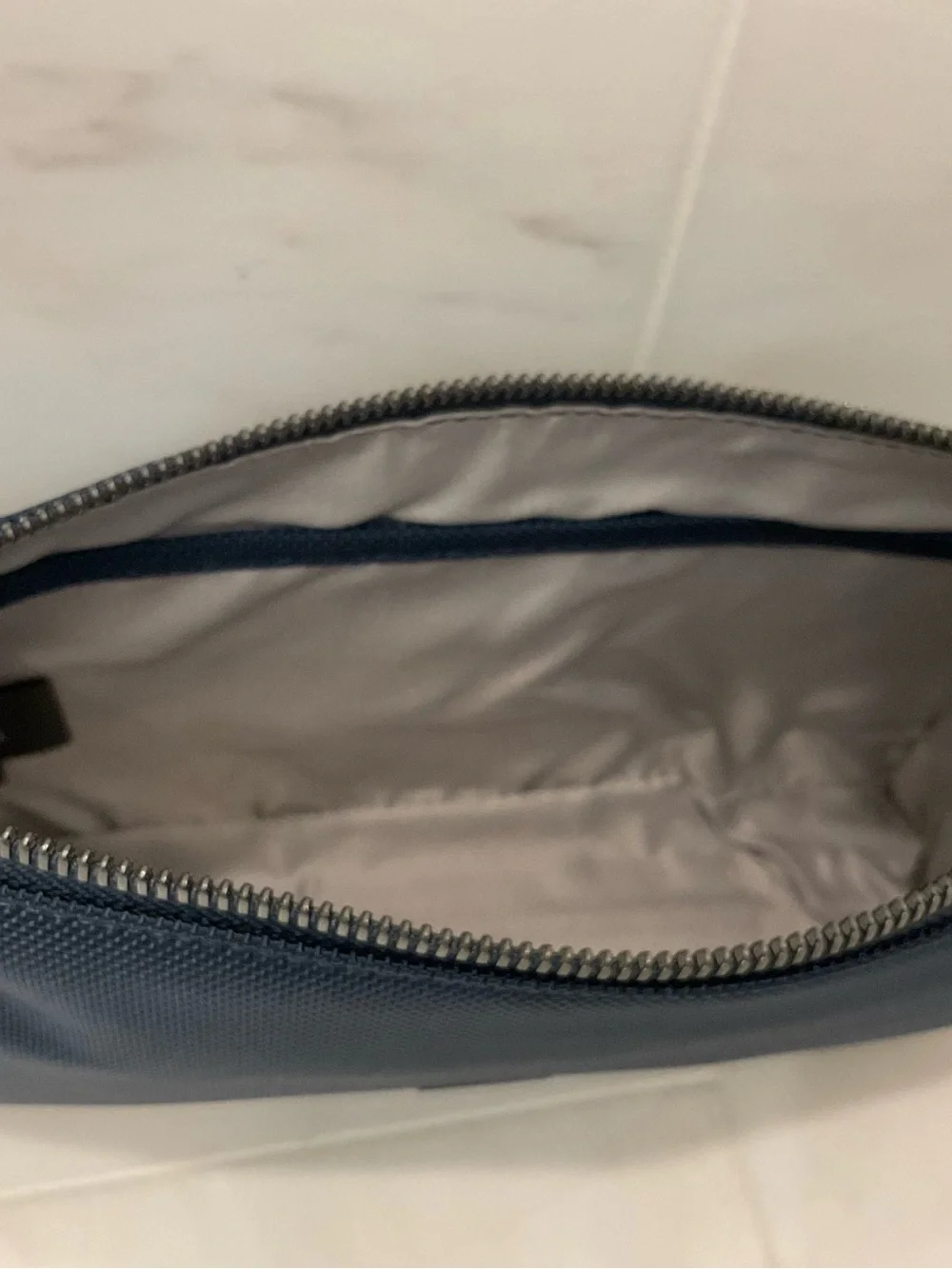 NEW TUMI 8.75” Ballistic Nylon Zippered Pouch with Strap Cosmetic Bag NAVY BLUE
